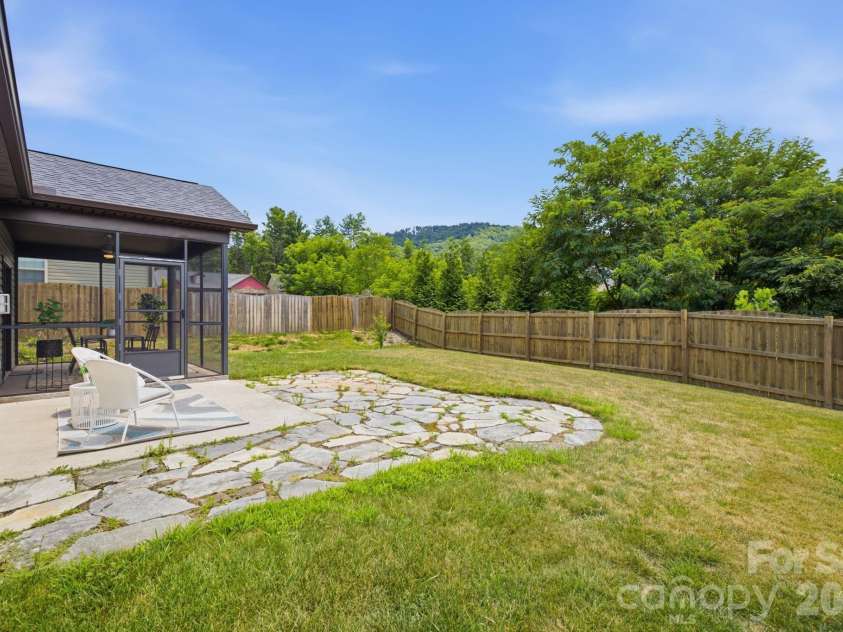 190 Water Leaf Drive, Weaverville, NC 28787.  MLS# CAR4387080, YatesRealty ID 29346. Fully Fenced