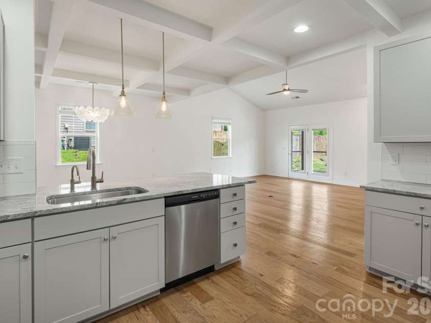 190 Water Leaf Drive, Weaverville, NC 28787.  MLS# CAR4387080, YatesRealty ID 29346. Great flow from the kitchen into the living space.
