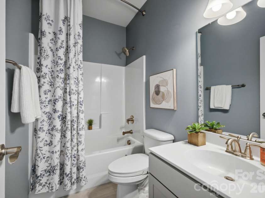 190 Water Leaf Drive, Weaverville, NC 28787.  MLS# CAR4387080, YatesRealty ID 29346. Main level bath. New tile and bidet installed.