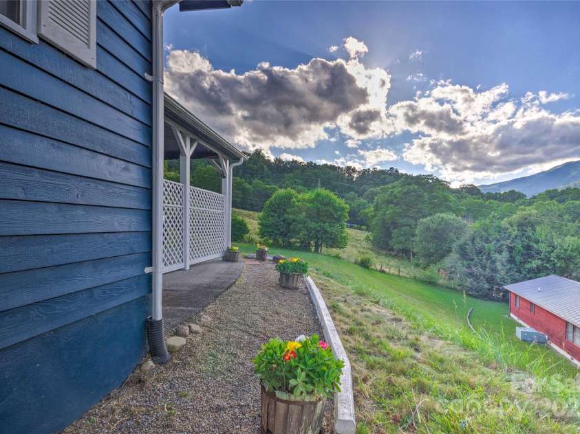 262 Lewis Lane, Maggie Valley, NC 28751.  MLS# CAR4265757, YatesRealty ID 29347. 