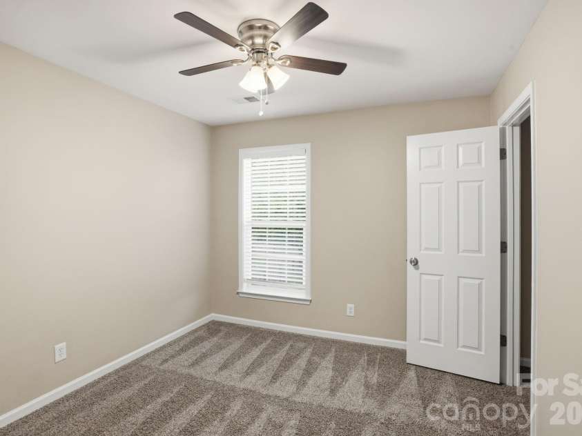 2910 Azalea Hills Drive, Charlotte, NC 28262.  MLS# CAR4385950, YatesRealty ID 29347. 