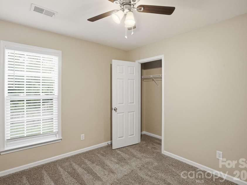 2910 Azalea Hills Drive, Charlotte, NC 28262.  MLS# CAR4385950, YatesRealty ID 29347. 