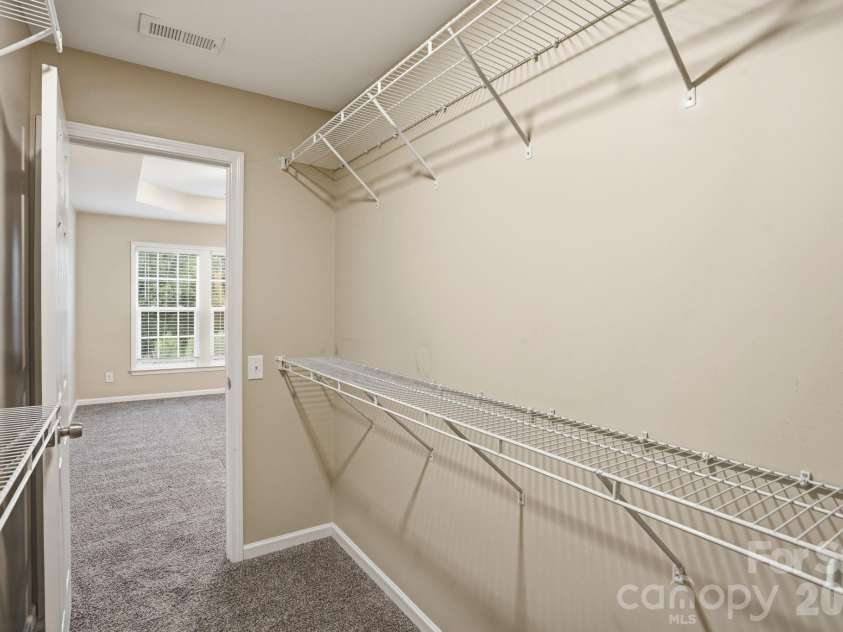 2910 Azalea Hills Drive, Charlotte, NC 28262.  MLS# CAR4385950, YatesRealty ID 29347. 