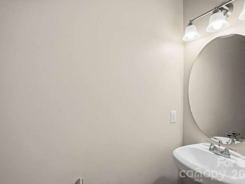2910 Azalea Hills Drive, Charlotte, NC 28262.  MLS# CAR4385950, YatesRealty ID 29347. 