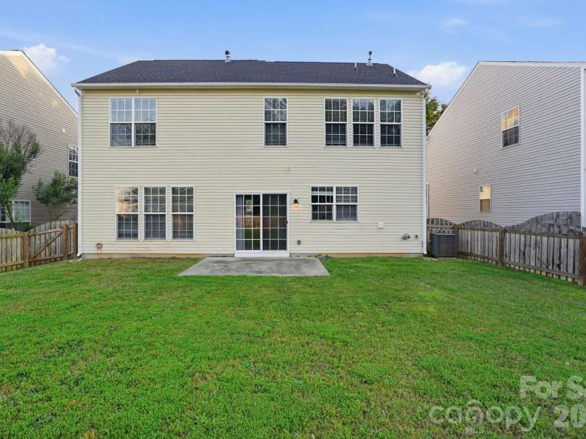 2910 Azalea Hills Drive, Charlotte, NC 28262.  MLS# CAR4385950, YatesRealty ID 29347. 