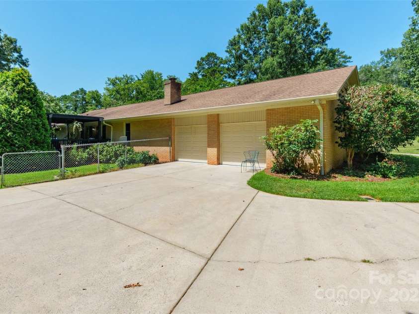 1490 Quiet Acres Circle, Rock Hill, SC 29732.  MLS# CAR4281942, YatesRealty ID 29348. 