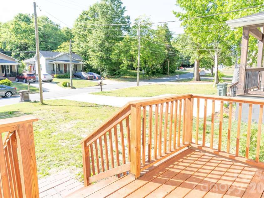 315 Broad Drive, Concord, NC 28025.  MLS# CAR4385605, YatesRealty ID 29348. 