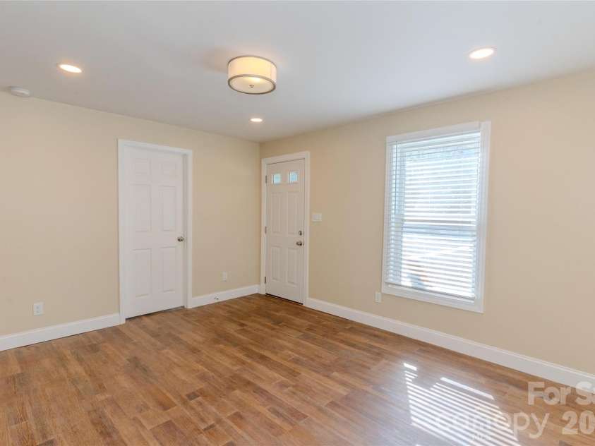 315 Broad Drive, Concord, NC 28025.  MLS# CAR4385605, YatesRealty ID 29348. 