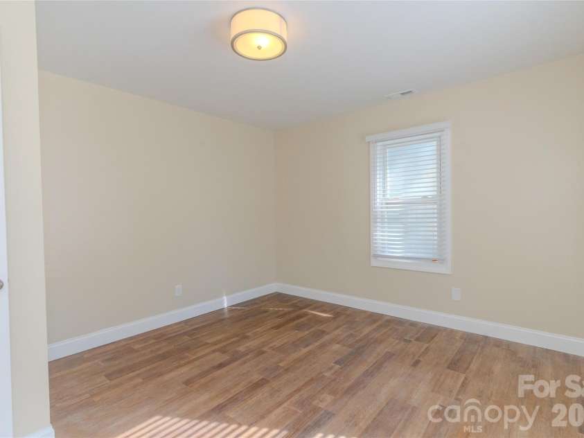315 Broad Drive, Concord, NC 28025.  MLS# CAR4385605, YatesRealty ID 29348. 