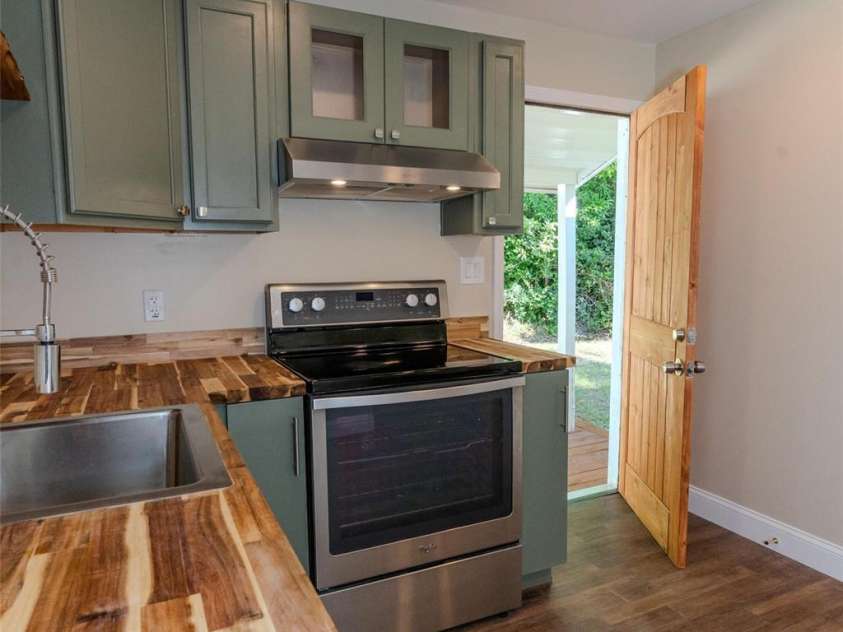 315 Broad Drive, Concord, NC 28025.  MLS# CAR4385605, YatesRealty ID 29348. 