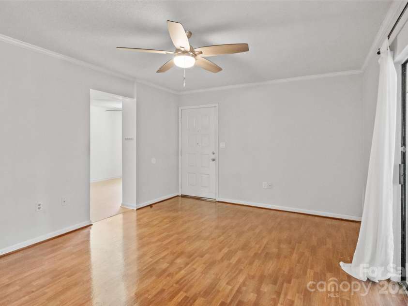 1763 Hunters Trail, Rock Hill, SC 29732.  MLS# CAR4282752, YatesRealty ID 29349. Main Living