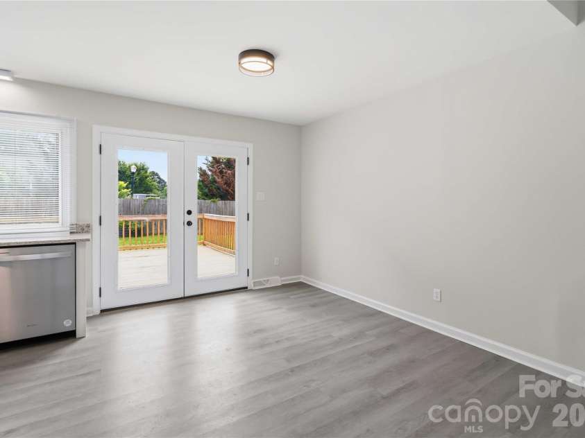 992 Twin Lakes Road, Rock Hill, SC 29732.  MLS# CAR4390210, YatesRealty ID 29349. 