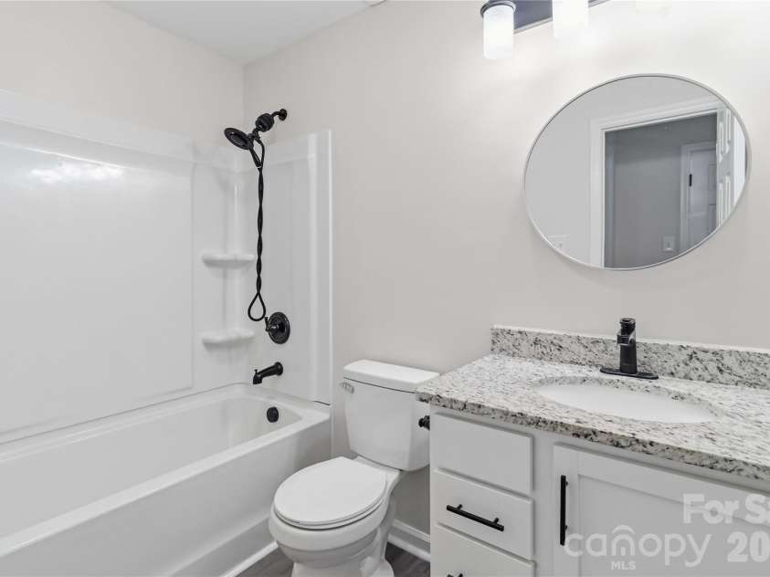992 Twin Lakes Road, Rock Hill, SC 29732.  MLS# CAR4390210, YatesRealty ID 29349. 