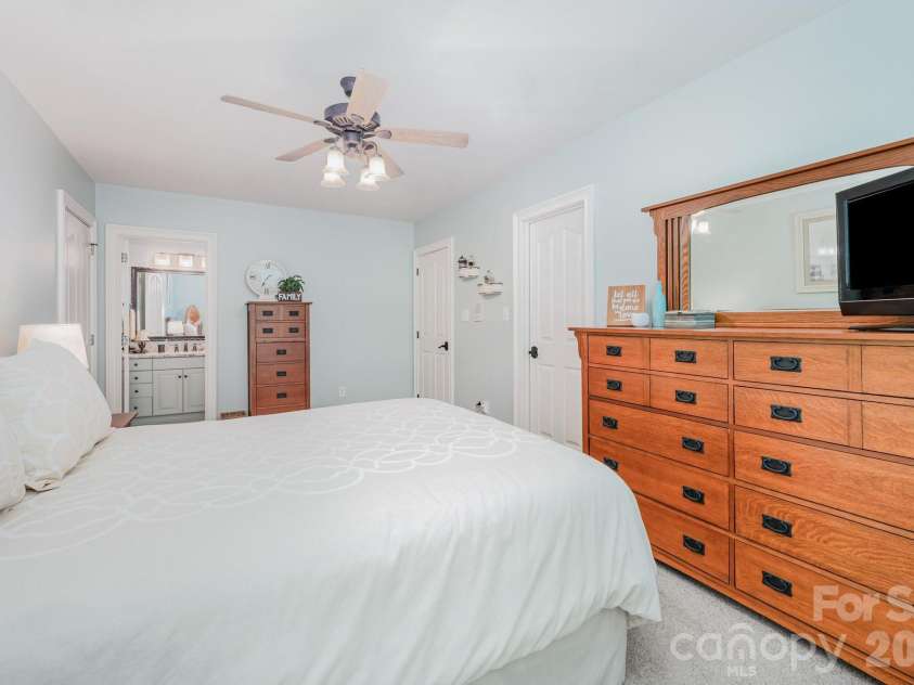 400 Foxglove Lane, Indian Trail, NC 28079.  MLS# CAR4336629, YatesRealty ID 2935. 