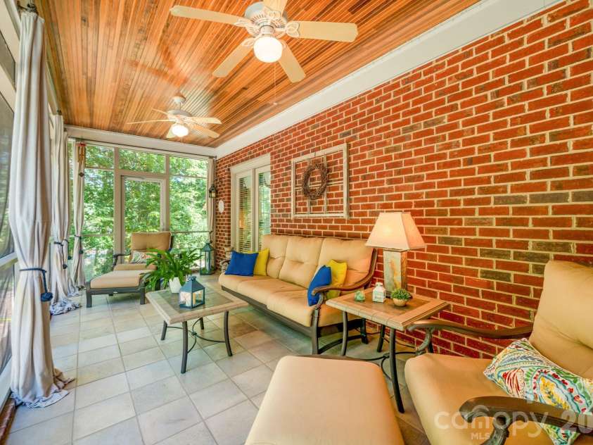 400 Foxglove Lane, Indian Trail, NC 28079.  MLS# CAR4336629, YatesRealty ID 2935. 