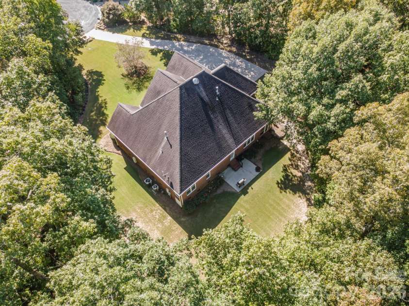 400 Foxglove Lane, Indian Trail, NC 28079.  MLS# CAR4336629, YatesRealty ID 2935. 