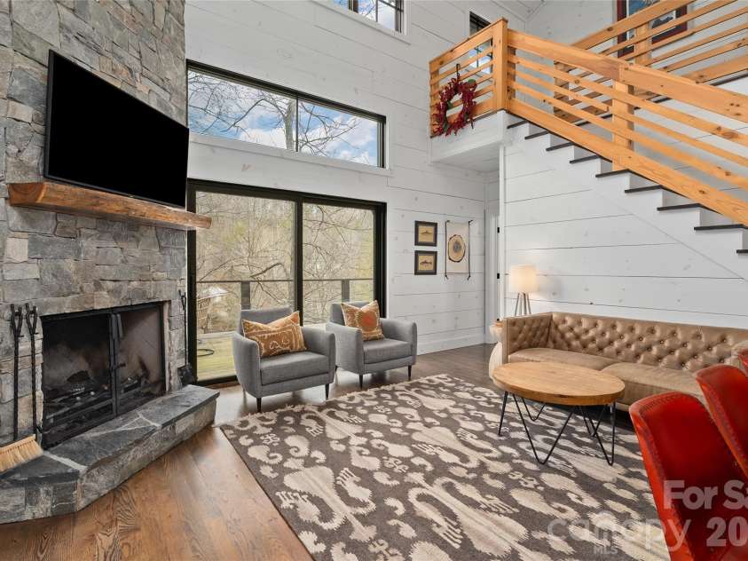64 Hobson Branch Road, Weaverville, NC 28787.  MLS# CAR4342364, YatesRealty ID 2935. 