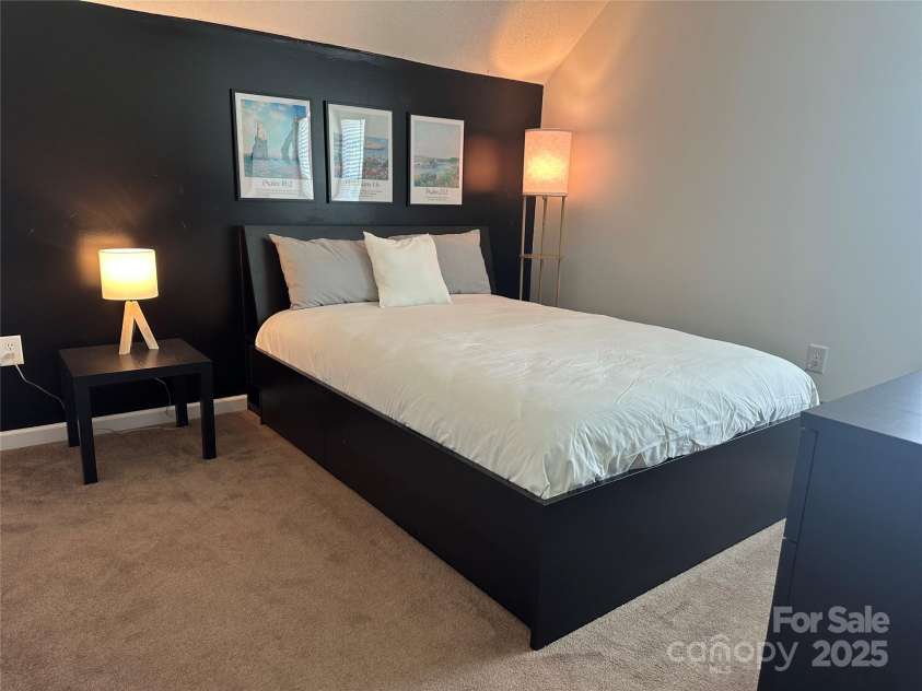 215 Linkside Court, Lenoir, NC 28645.  MLS# CAR4275334, YatesRealty ID 29350. 