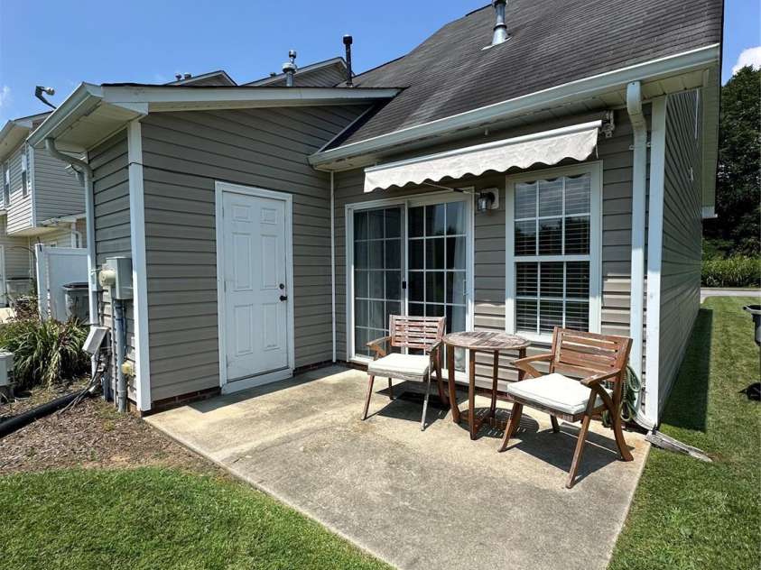 215 Linkside Court, Lenoir, NC 28645.  MLS# CAR4275334, YatesRealty ID 29350. 