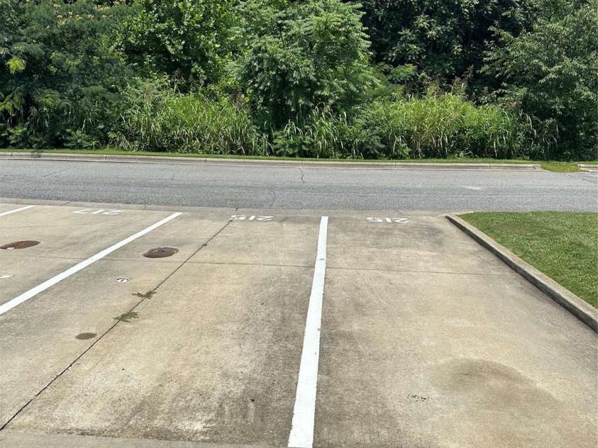 215 Linkside Court, Lenoir, NC 28645.  MLS# CAR4275334, YatesRealty ID 29350. 