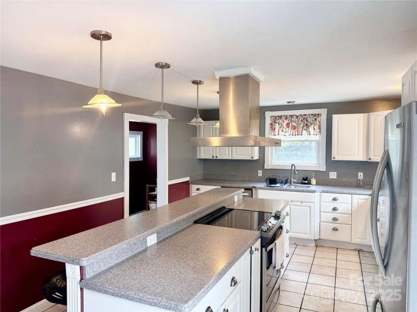 121 Academy Street, Chester, SC 29706.  MLS# CAR4287114, YatesRealty ID 29351. 