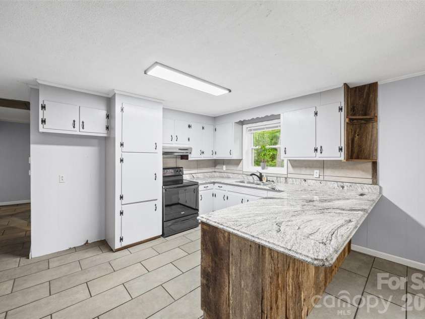 2380 Dixon Road, Belmont, NC 28012.  MLS# CAR4380072, YatesRealty ID 29352. 