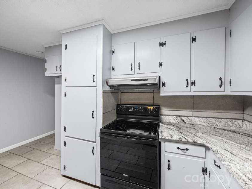 2380 Dixon Road, Belmont, NC 28012.  MLS# CAR4380072, YatesRealty ID 29352. 