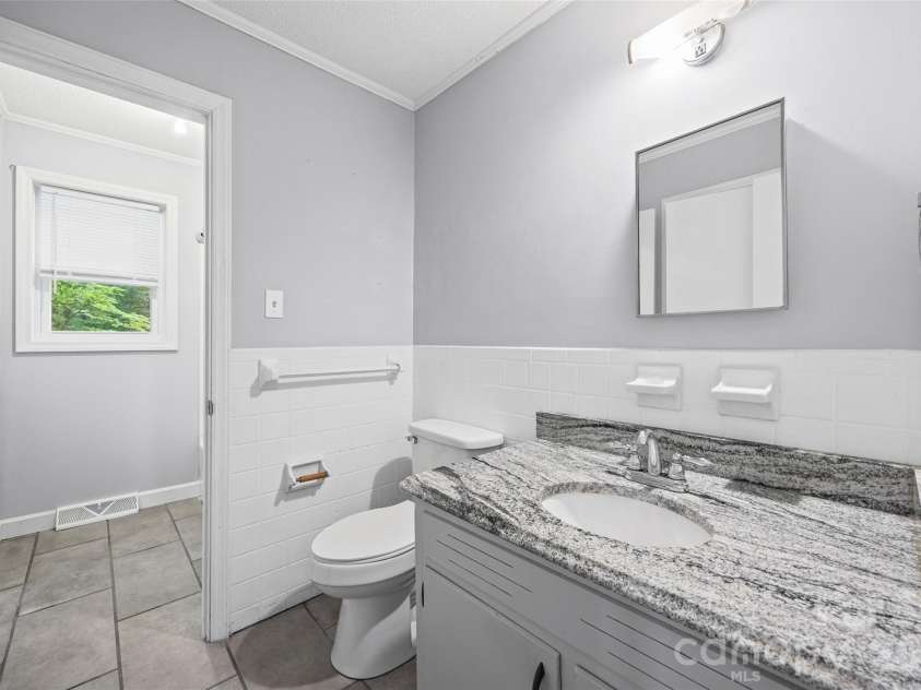2380 Dixon Road, Belmont, NC 28012.  MLS# CAR4380072, YatesRealty ID 29352. 