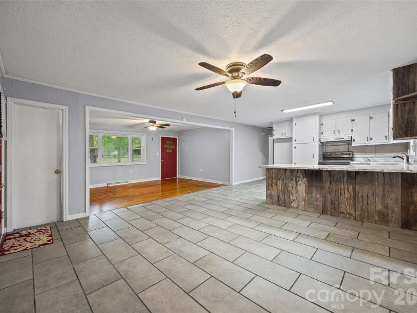 2380 Dixon Road, Belmont, NC 28012.  MLS# CAR4380072, YatesRealty ID 29352. 