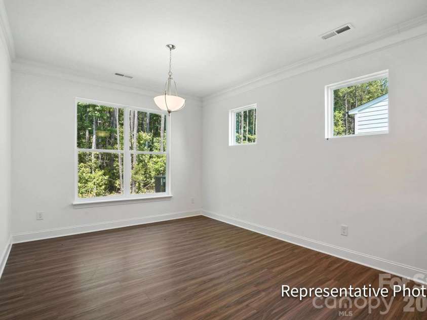 4469 Blue Mound Court, Stanley, NC 28164.  MLS# CAR4384826, YatesRealty ID 29353. Breakfast Area