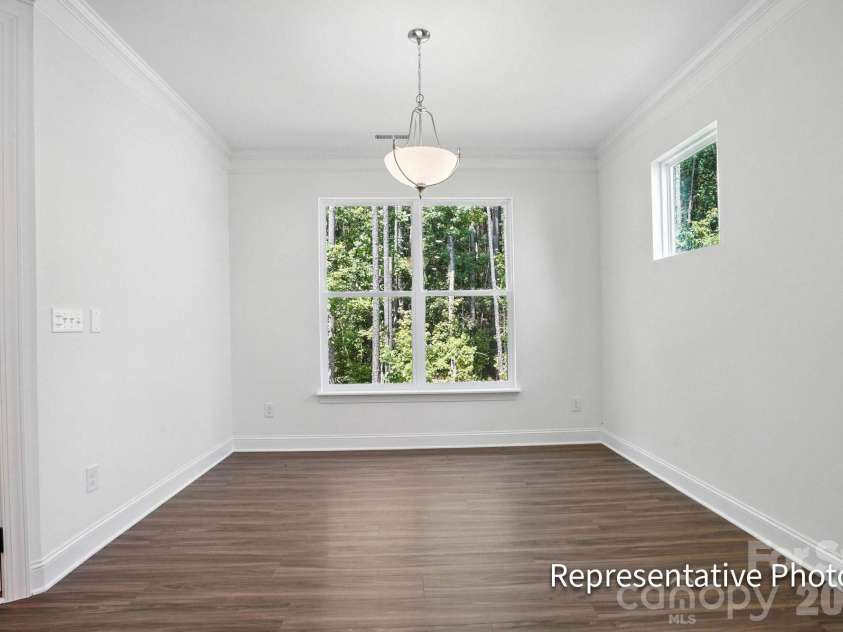 4469 Blue Mound Court, Stanley, NC 28164.  MLS# CAR4384826, YatesRealty ID 29353. Breakfast Area