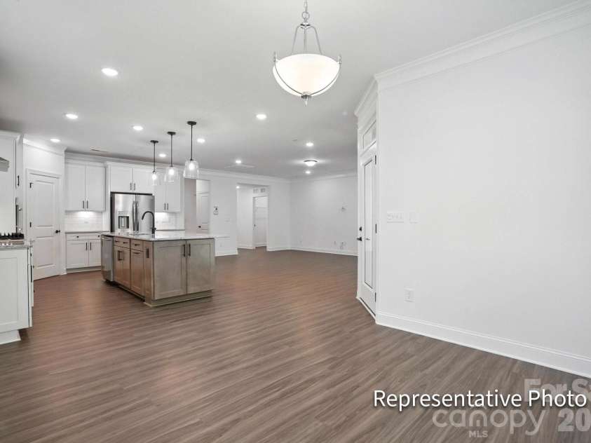 4469 Blue Mound Court, Stanley, NC 28164.  MLS# CAR4384826, YatesRealty ID 29353. Breakfast Area