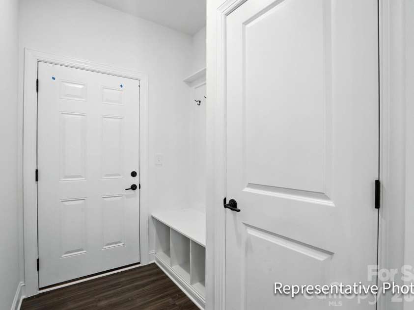 4469 Blue Mound Court, Stanley, NC 28164.  MLS# CAR4384826, YatesRealty ID 29353. Drop Zone