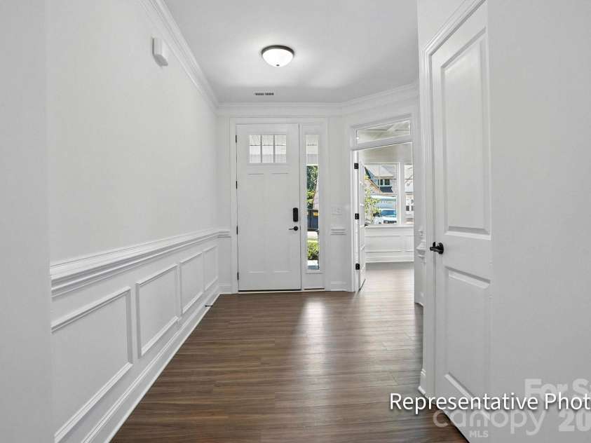 4469 Blue Mound Court, Stanley, NC 28164.  MLS# CAR4384826, YatesRealty ID 29353. Entryway