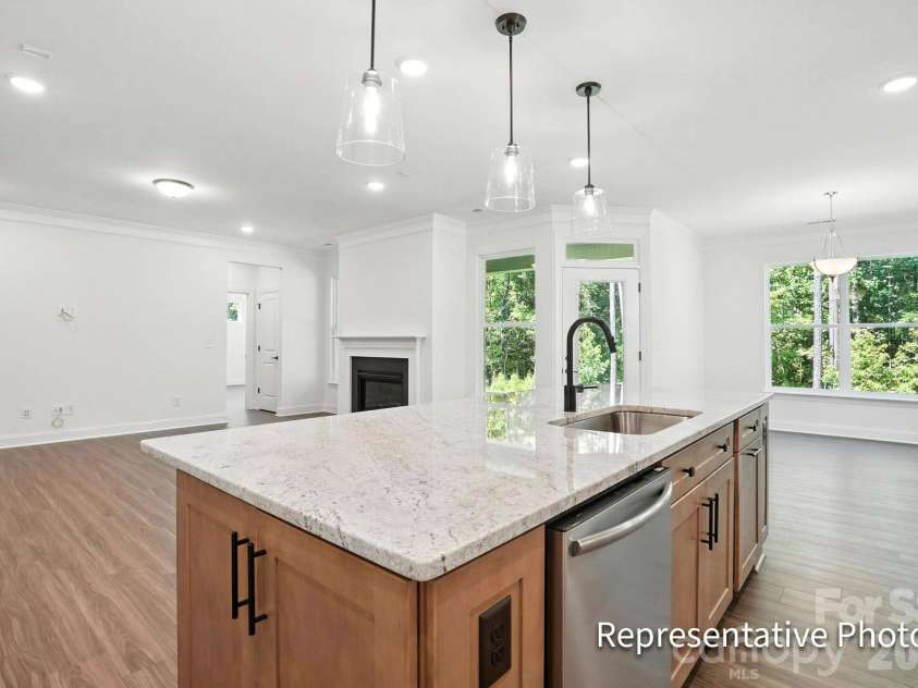 4469 Blue Mound Court, Stanley, NC 28164.  MLS# CAR4384826, YatesRealty ID 29353. Kitchen