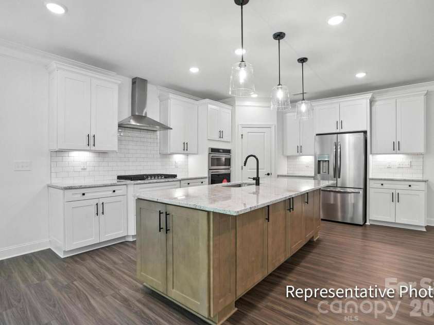 4469 Blue Mound Court, Stanley, NC 28164.  MLS# CAR4384826, YatesRealty ID 29353. Kitchen