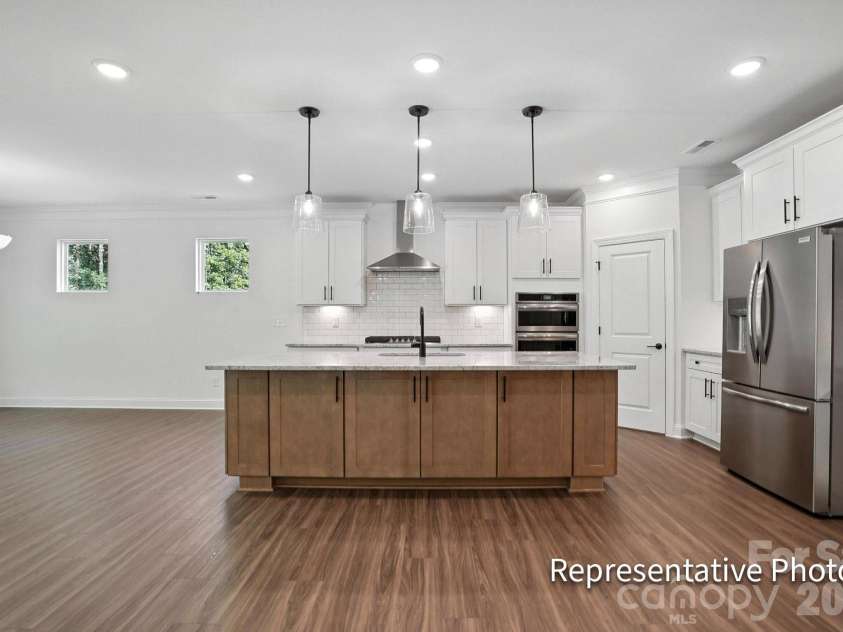 4469 Blue Mound Court, Stanley, NC 28164.  MLS# CAR4384826, YatesRealty ID 29353. Kitchen