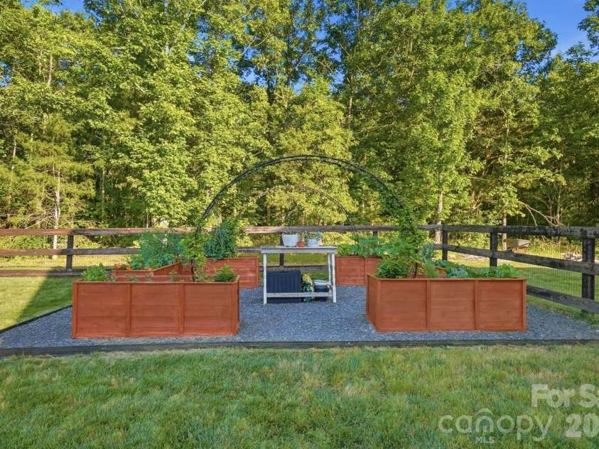 7905 Elegant Estates Drive, Mount Pleasant, NC 28124.  MLS# CAR4379605, YatesRealty ID 29354. 