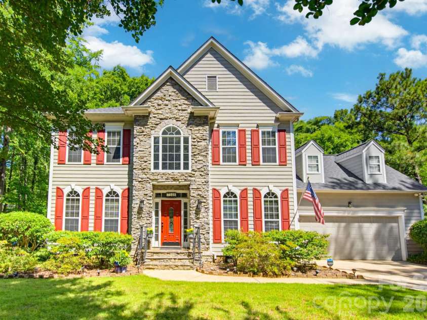 7148 Plough Drive, Mint Hill, NC 28227.  MLS# CAR4387678, YatesRealty ID 29355. 