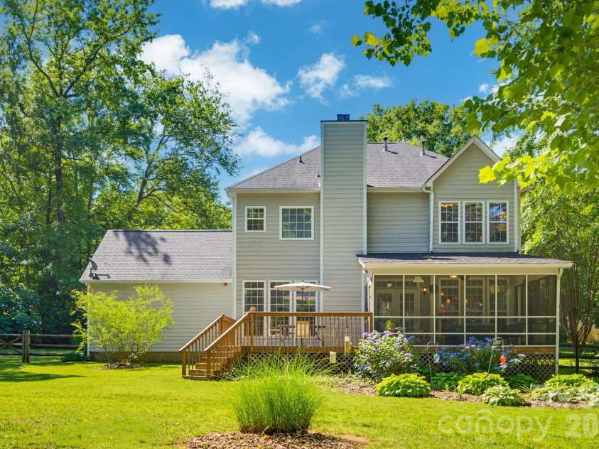 7148 Plough Drive, Mint Hill, NC 28227.  MLS# CAR4387678, YatesRealty ID 29355. 