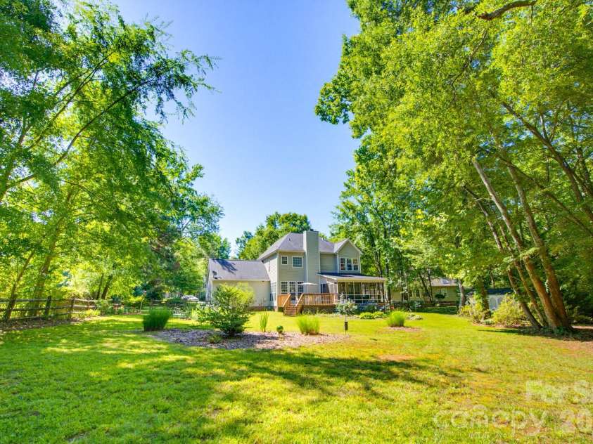 7148 Plough Drive, Mint Hill, NC 28227.  MLS# CAR4387678, YatesRealty ID 29355. 
