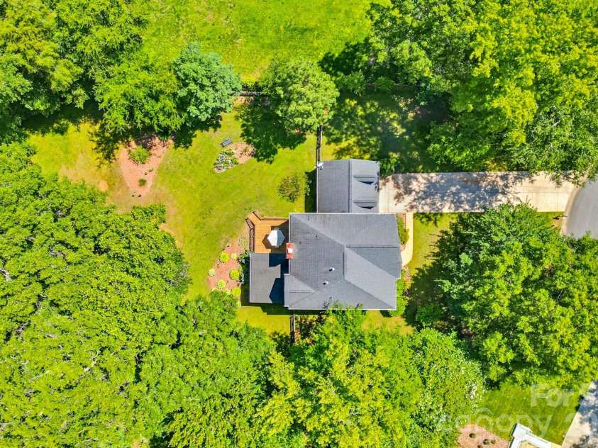 7148 Plough Drive, Mint Hill, NC 28227.  MLS# CAR4387678, YatesRealty ID 29355. 
