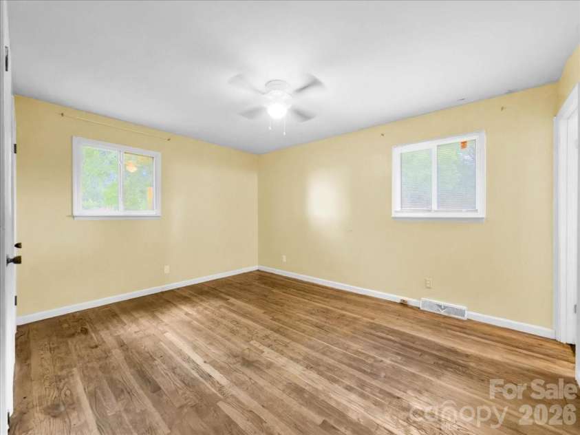 3501 Shopton Road, Charlotte, NC 28217.  MLS# CAR4383387, YatesRealty ID 29356. 