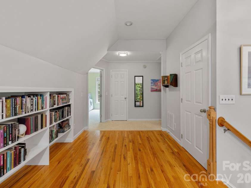 174 deep woods Trail, Canton, NC 28716.  MLS# CAR4378961, YatesRealty ID 29357. Nooks and built-ins throughout the home make display and storage a dream.