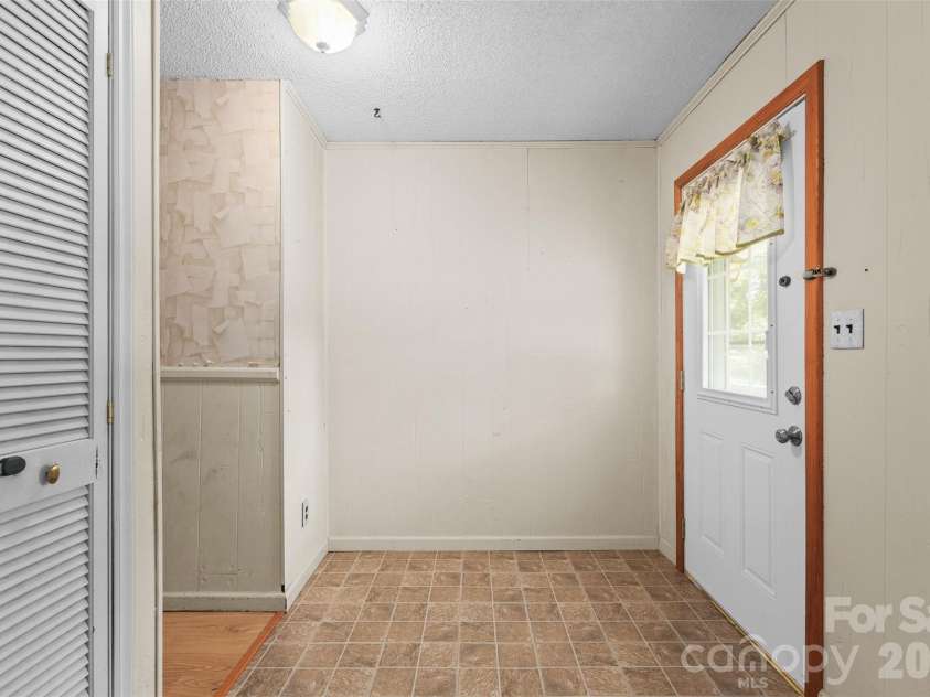 141 Winged Elm Lane, Mooresville, NC 28115.  MLS# CAR4391034, YatesRealty ID 29358. 