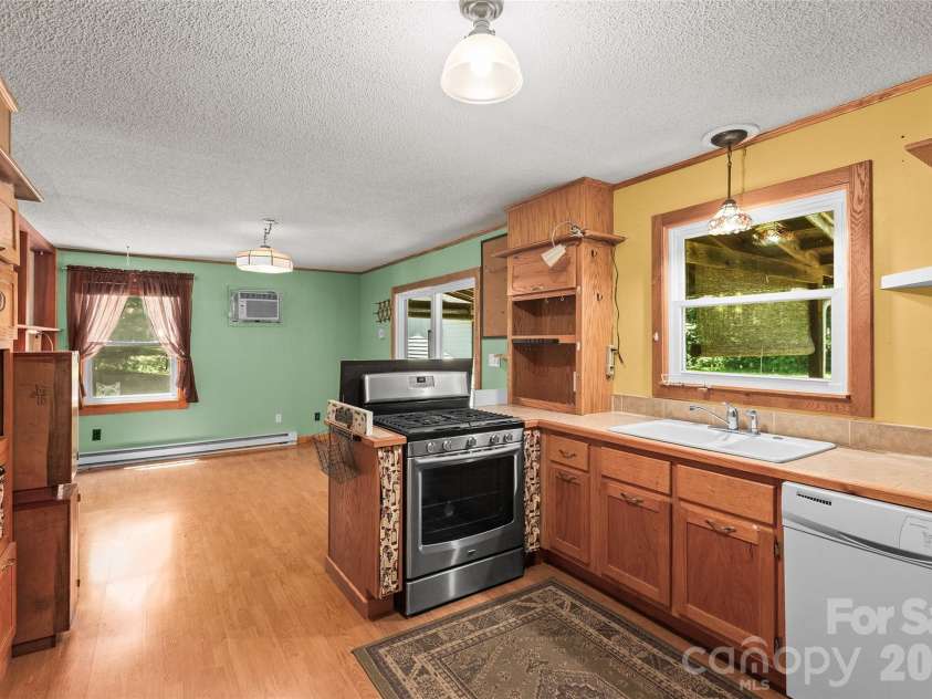141 Winged Elm Lane, Mooresville, NC 28115.  MLS# CAR4391034, YatesRealty ID 29358. 