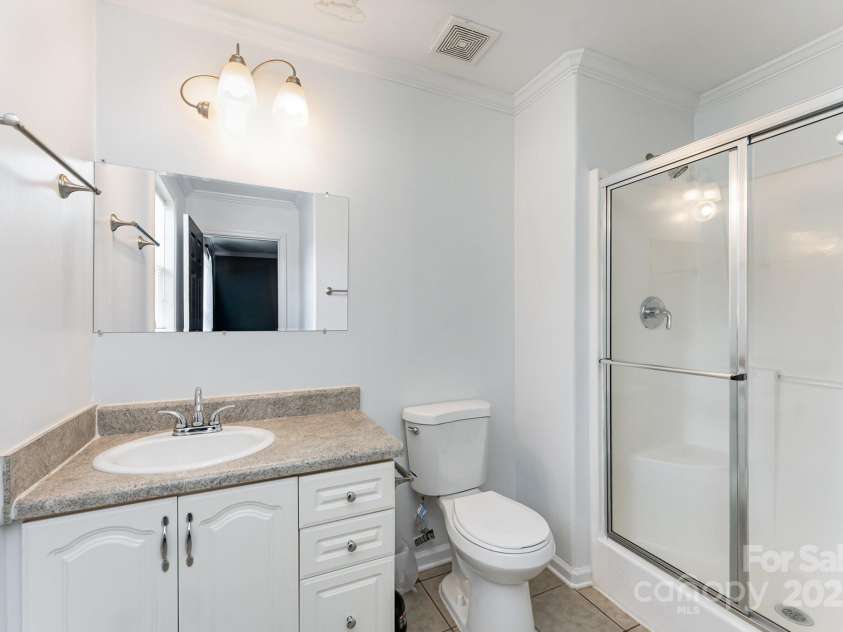 201 Easy Street, Concord, NC 28027.  MLS# CAR4255240, YatesRealty ID 29358. 