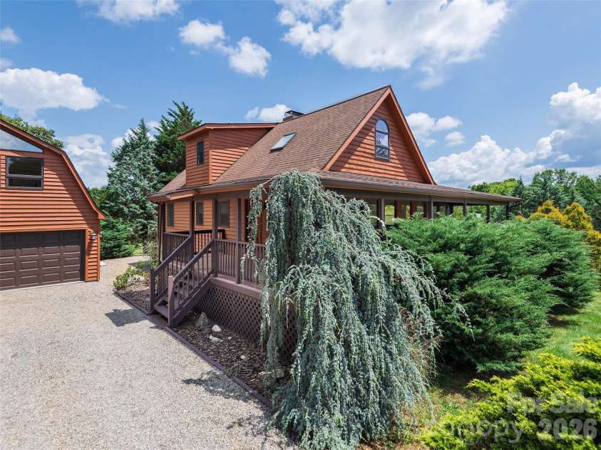 7 Hope Lane, Weaverville, NC 28787.  MLS# CAR4391127, YatesRealty ID 29359. 