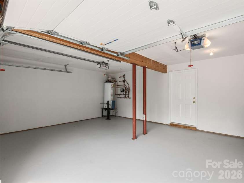 7 Hope Lane, Weaverville, NC 28787.  MLS# CAR4391127, YatesRealty ID 29359. 