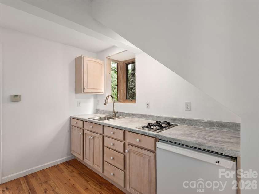 7 Hope Lane, Weaverville, NC 28787.  MLS# CAR4391127, YatesRealty ID 29359. 